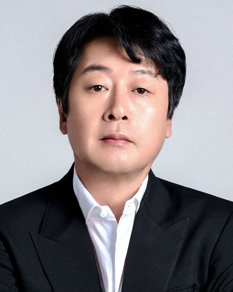 김윤석